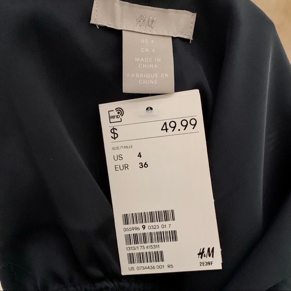 CLOSING SALE! 
🎉HP!!🎉 NWT H&M | Long V-Neck Blue Dress - Picture 7 of 7